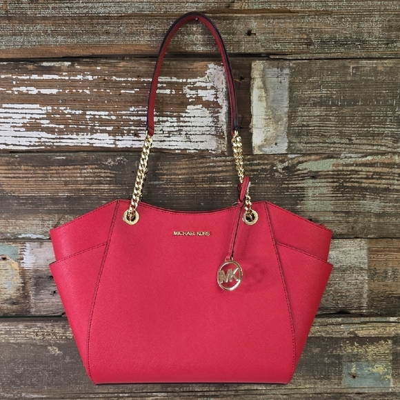 Michael Kors Jet Set Red Tote Bag with Gold Chain And Charm, NWT, $558 Retail - Picture 1 of 5